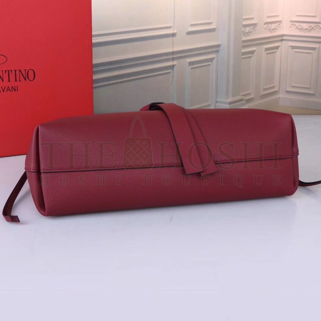Va1e*ntin0 Medium VRing Chain Bag In Bordeaux Grainy Calfskin Master Quality