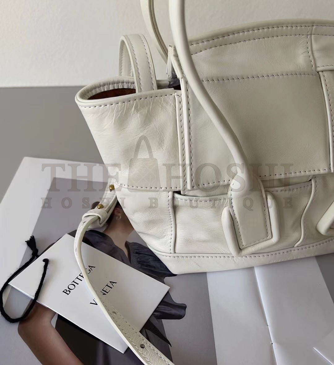 B0tt*ga Ven*ta Mini Arco Bag In White Intrecciato Leather Master Quality