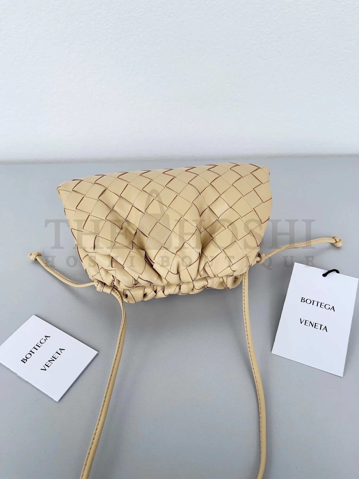 B0tt*ga Ven*ta Mini Pouch with Strap in Porridge Intrecciato Lambskin Master Quality