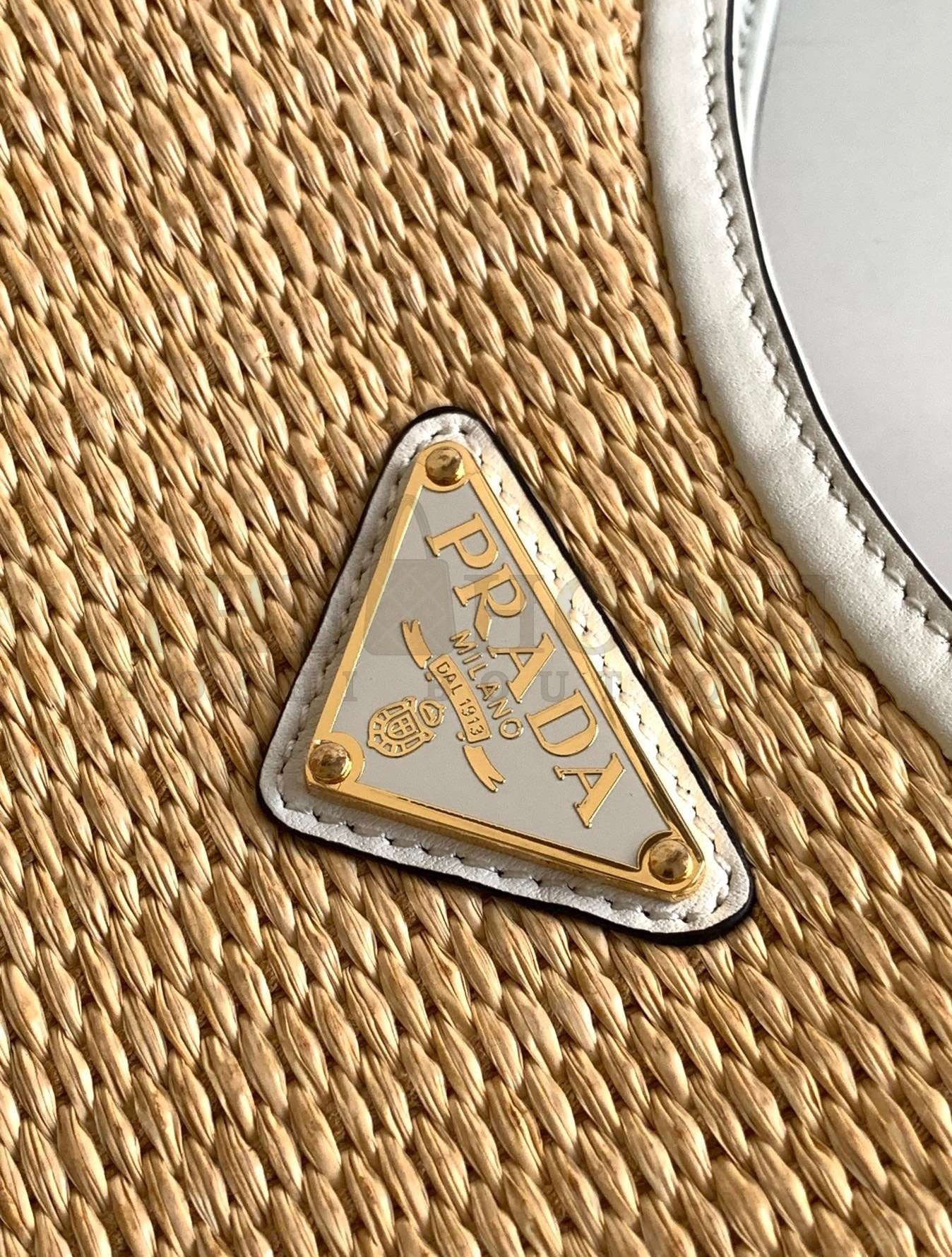 Pra*a Shoulder Bag in Woven Straw and White Leather Master Quality