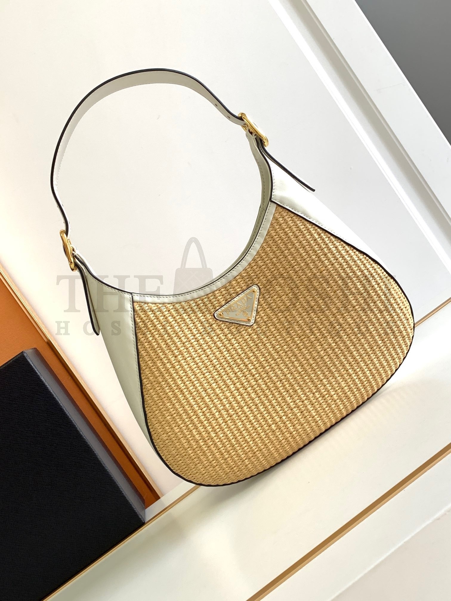 Pra*a Shoulder Bag in Woven Straw and White Leather Master Quality