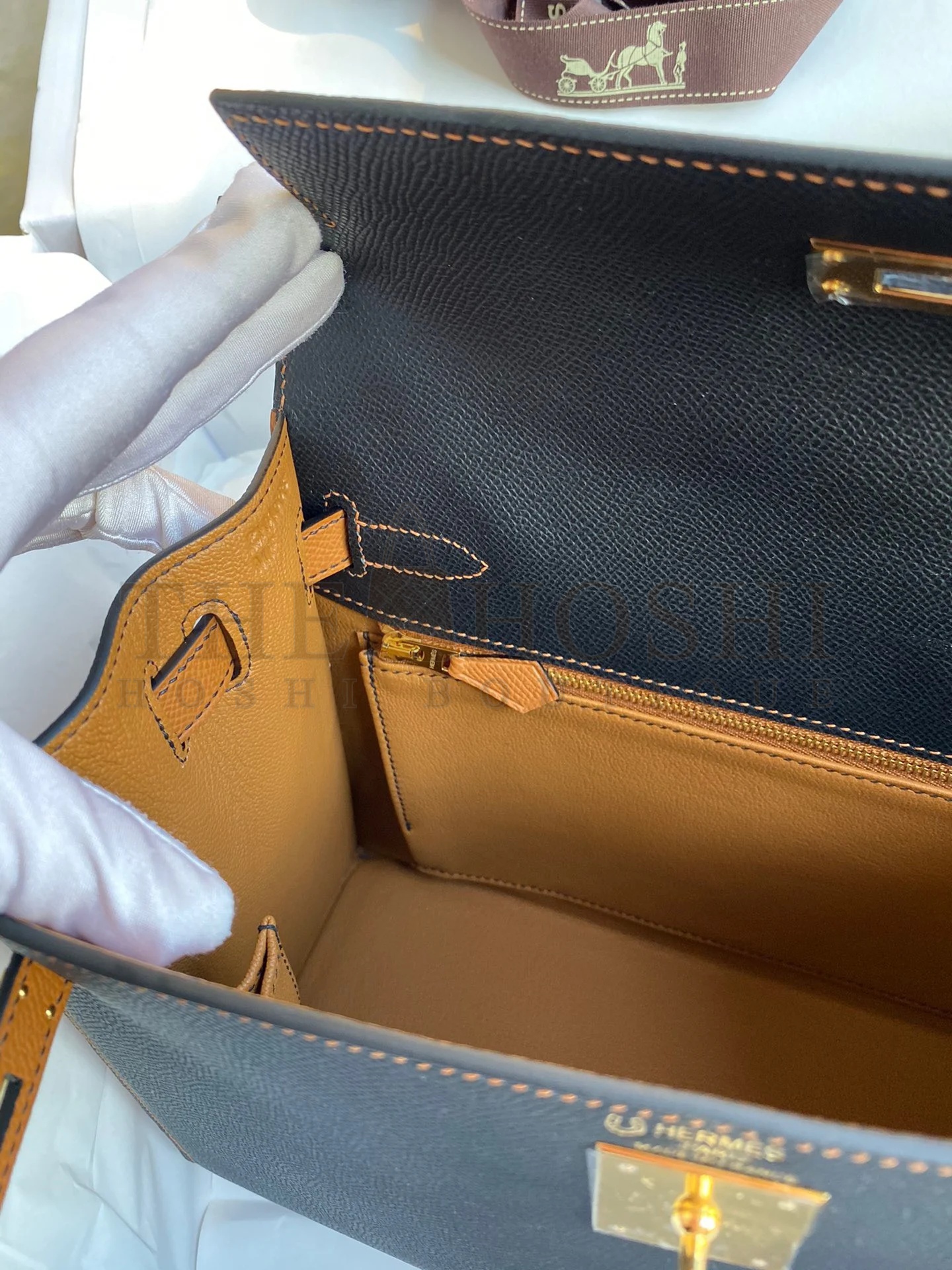 H**me5 Kelly Sellier 28 Bicolor Bag in Black and Gold Epsom Calfskin Master Quality