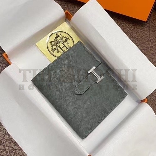 H**me5 Bearn Compact Wallet In Vert Amande Epsom Leather Master Quality