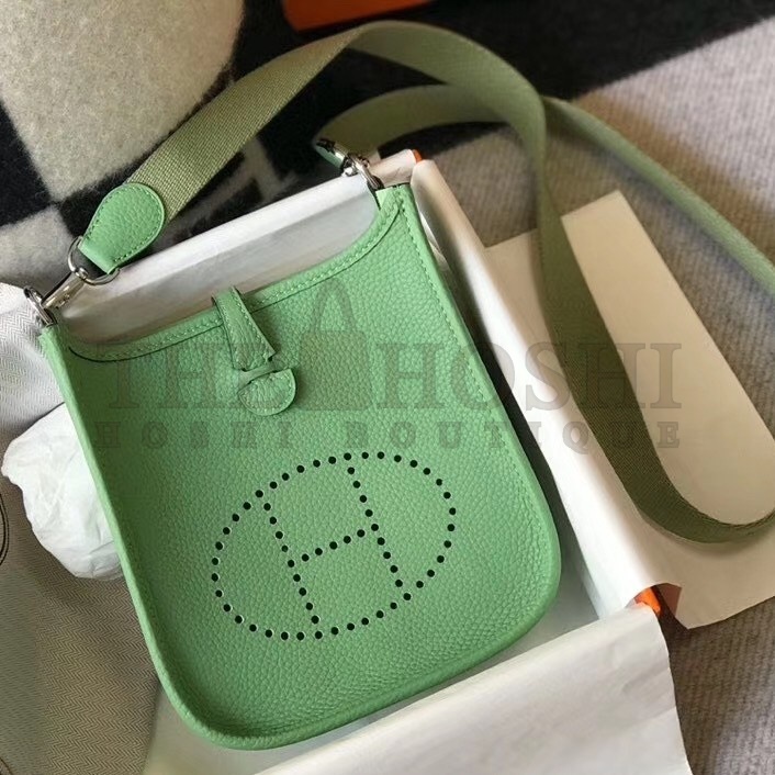H**me5 Evelyne III TPM Bag In Vert Criquet Clemence Leather Master Quality