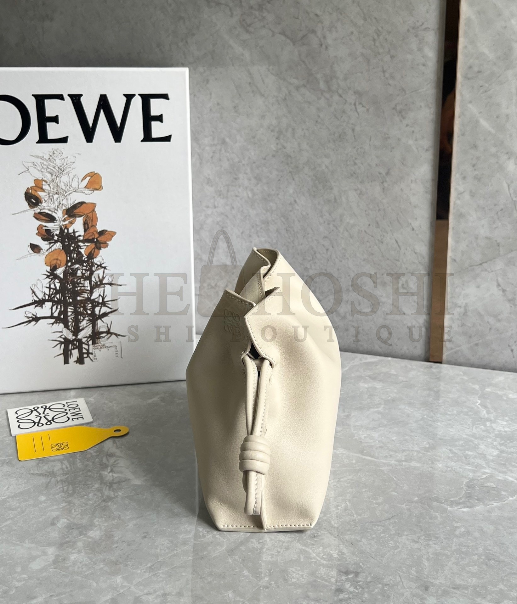 L0ew* Mini Flamenco Clutch Bag In Angora Calfskin Master Quality