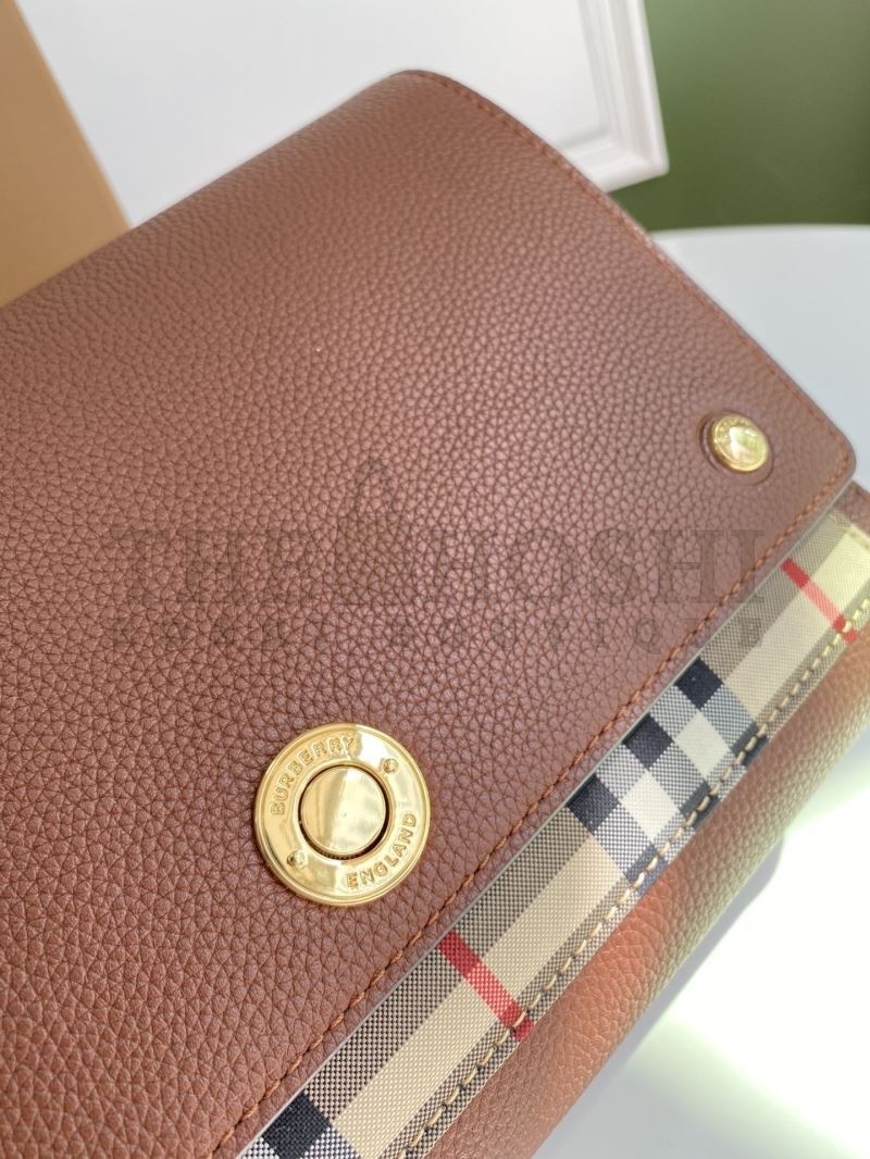 Bv*b*rry Clutch Bags Master Quality