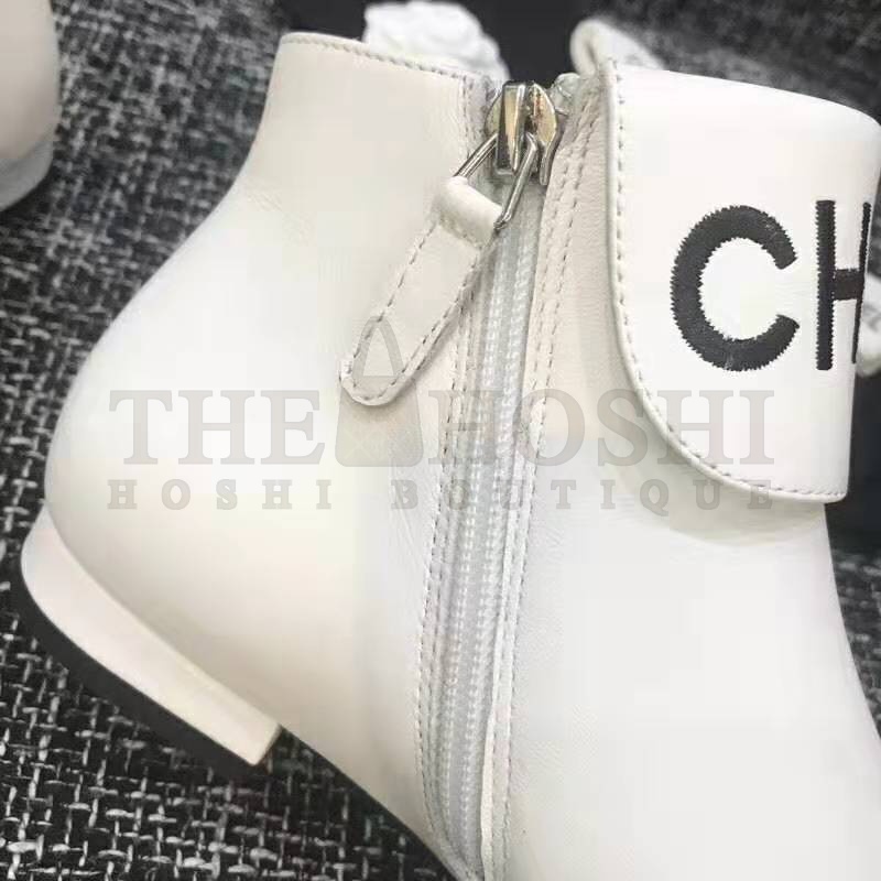Ch**el Women Loge Short Boots in Goat Leather & Faille-White Master Quality