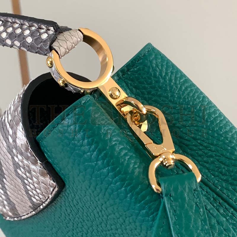 L0vis Vvtt0n LV Women Capucines Mini Handbag Emeraude Green Taurillon Leather Python Skin Master Quality