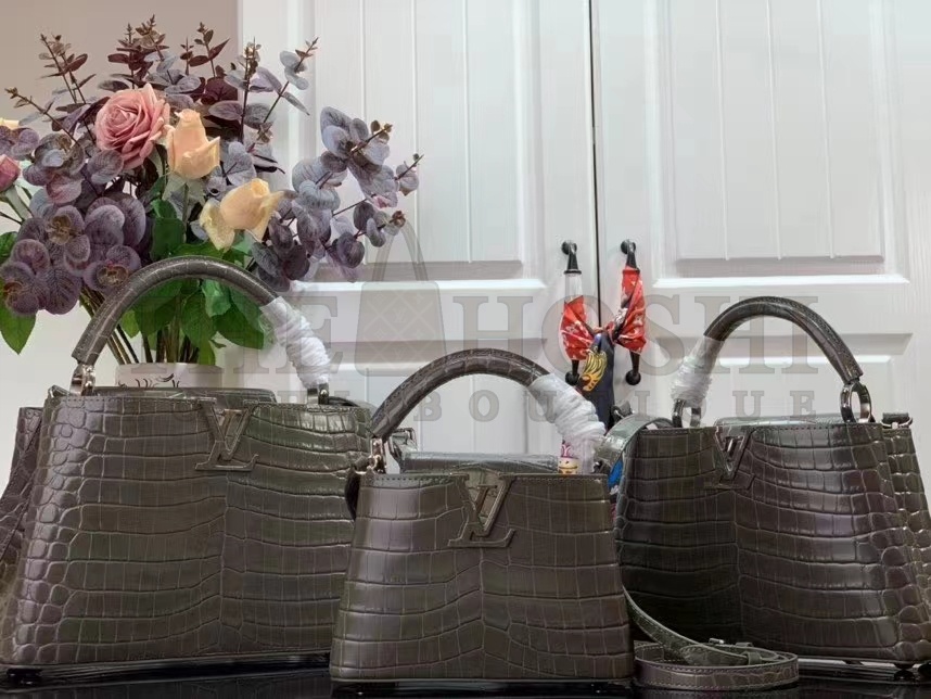 L0vis Vvtt0n LV Women Capucines BB Handbag Grey Crocodilien Brillant Savoir Faire Master Quality