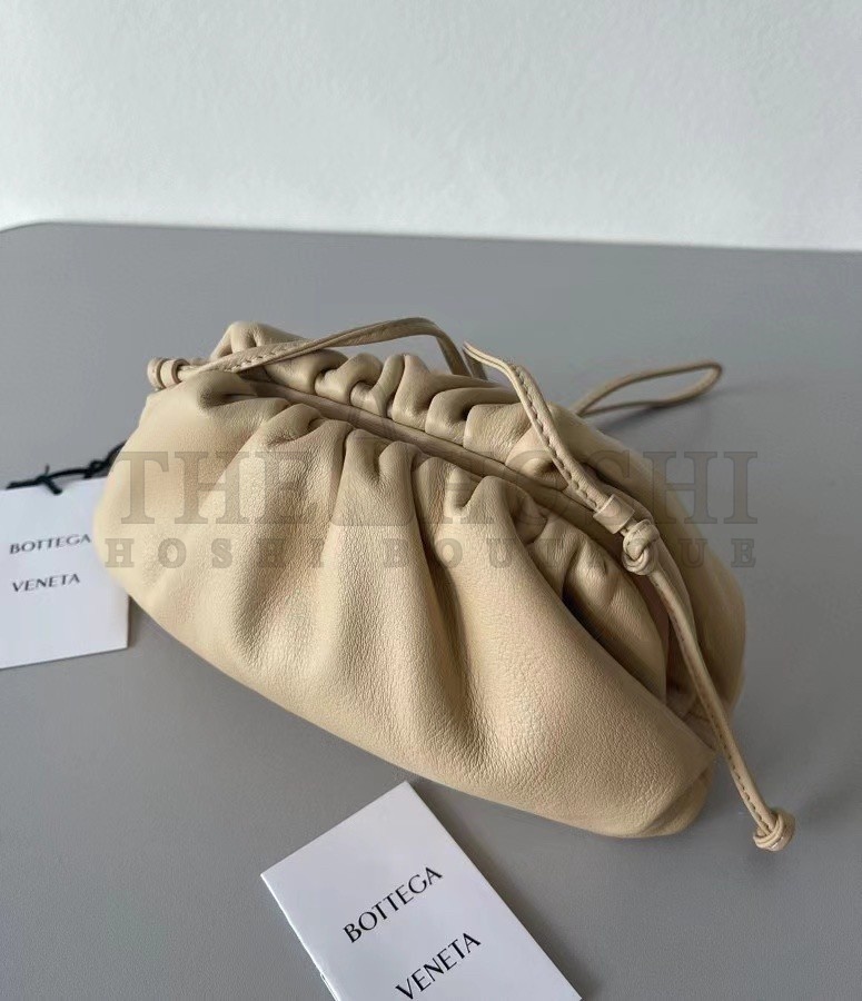 B0tt*ga Ven*ta Mini Pouch In Beige Calfskin Master Quality