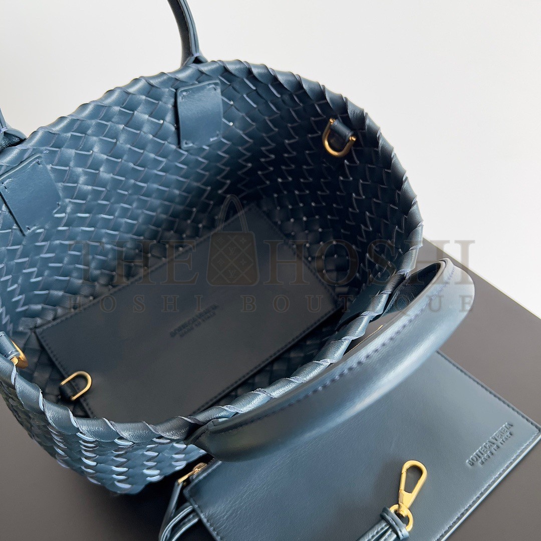 B0tt*ga Ven*ta Cabat Mini Bag In Navy Blue Intrecciato Lambskin Master Quality