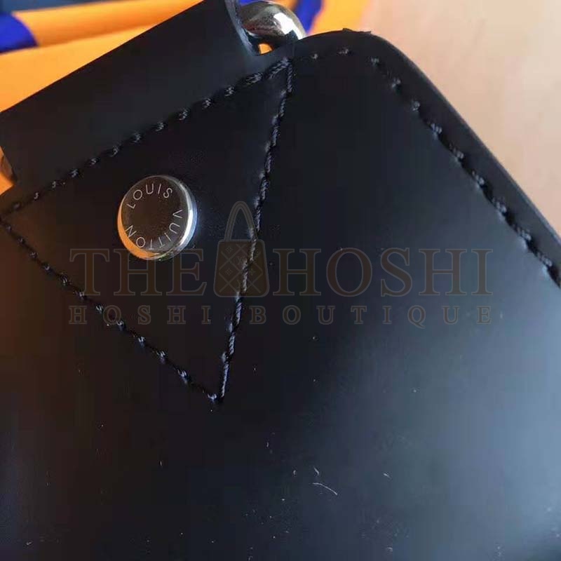 L0vis Vvtt0n LV Men Avenue Sling Bag in Coated Damier Graphique Canvas-Grey Master Quality