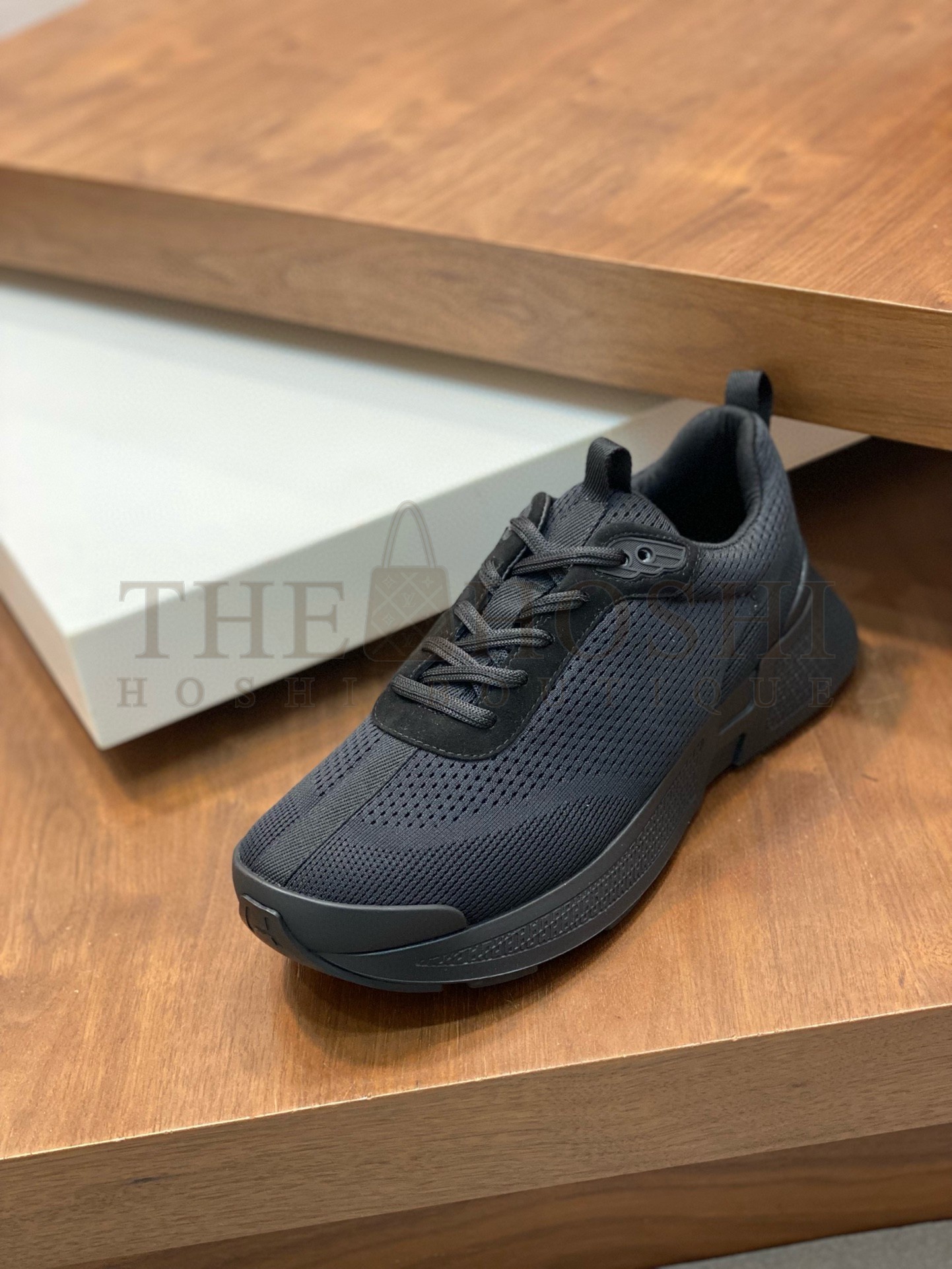 H**me5 Heros Sneakers in Noir Technical Knit Master Quality