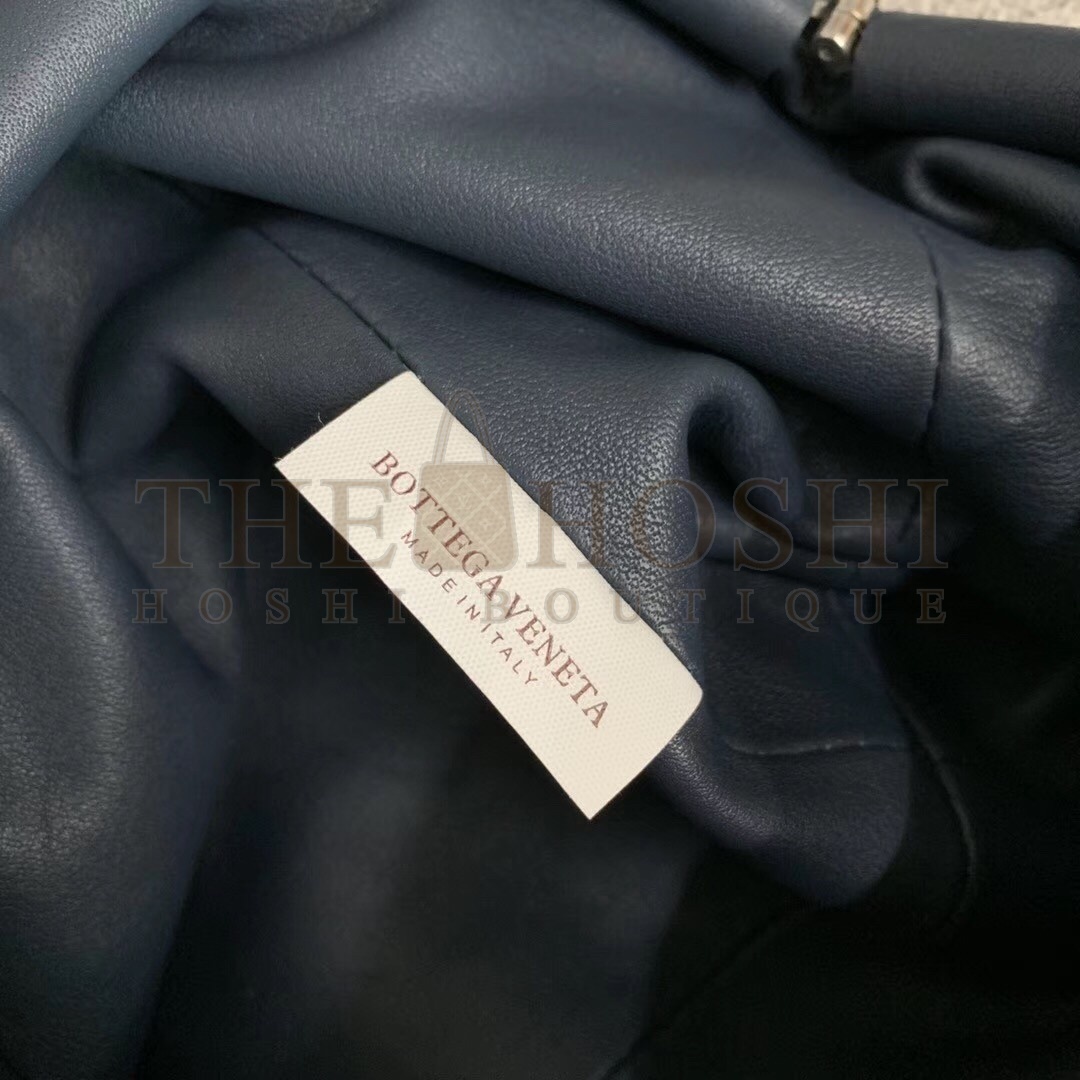 B0tt*ga Ven*ta Pouch Mini Bag In Navy Blue Calfskin Master Quality