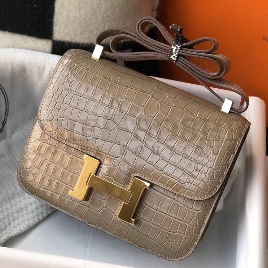 H**me5 Constance 18cm Bag In Taupe Embossed Crocodile Master Quality