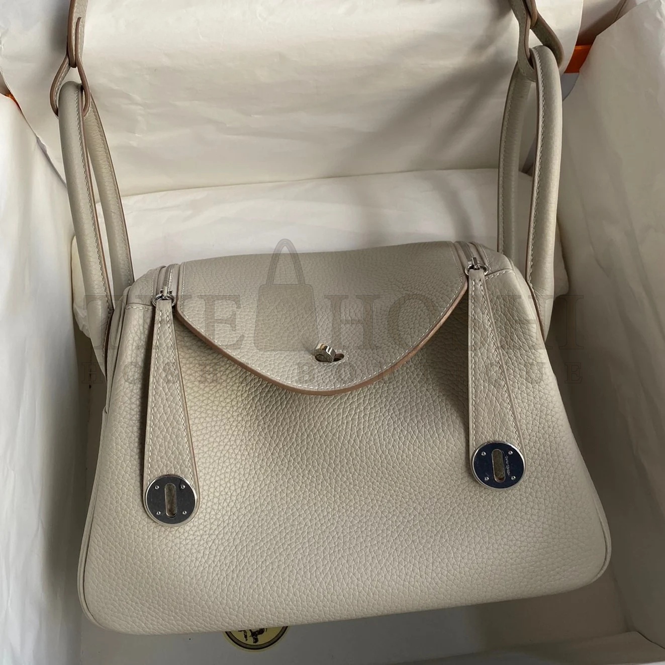 H**me5 Lindy 26 Handmade Bag In Beton Clemence Leather Master Quality