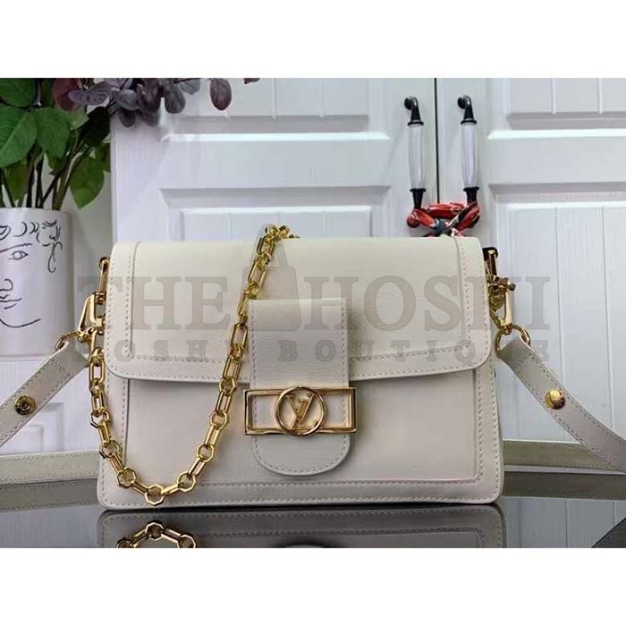 L0vis Vvtt0n LV Women Dauphine Soft MM Handbag White Calfskin Leather M25050 Master Quality