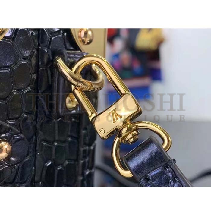 L0vis Vvtt0n LV Women Petite Malle Handbag Saphir Blue Brilliant Niloticus Leather Master Quality