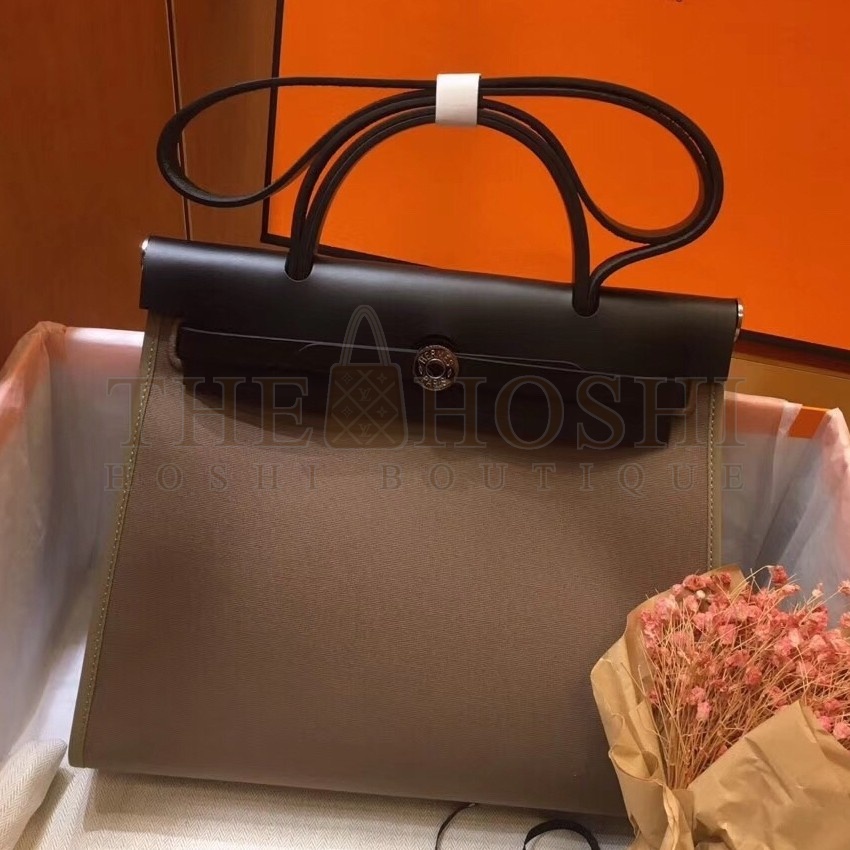 H**me5 Herbag Zip 31cm Bag In Black And Taupe Master Quality