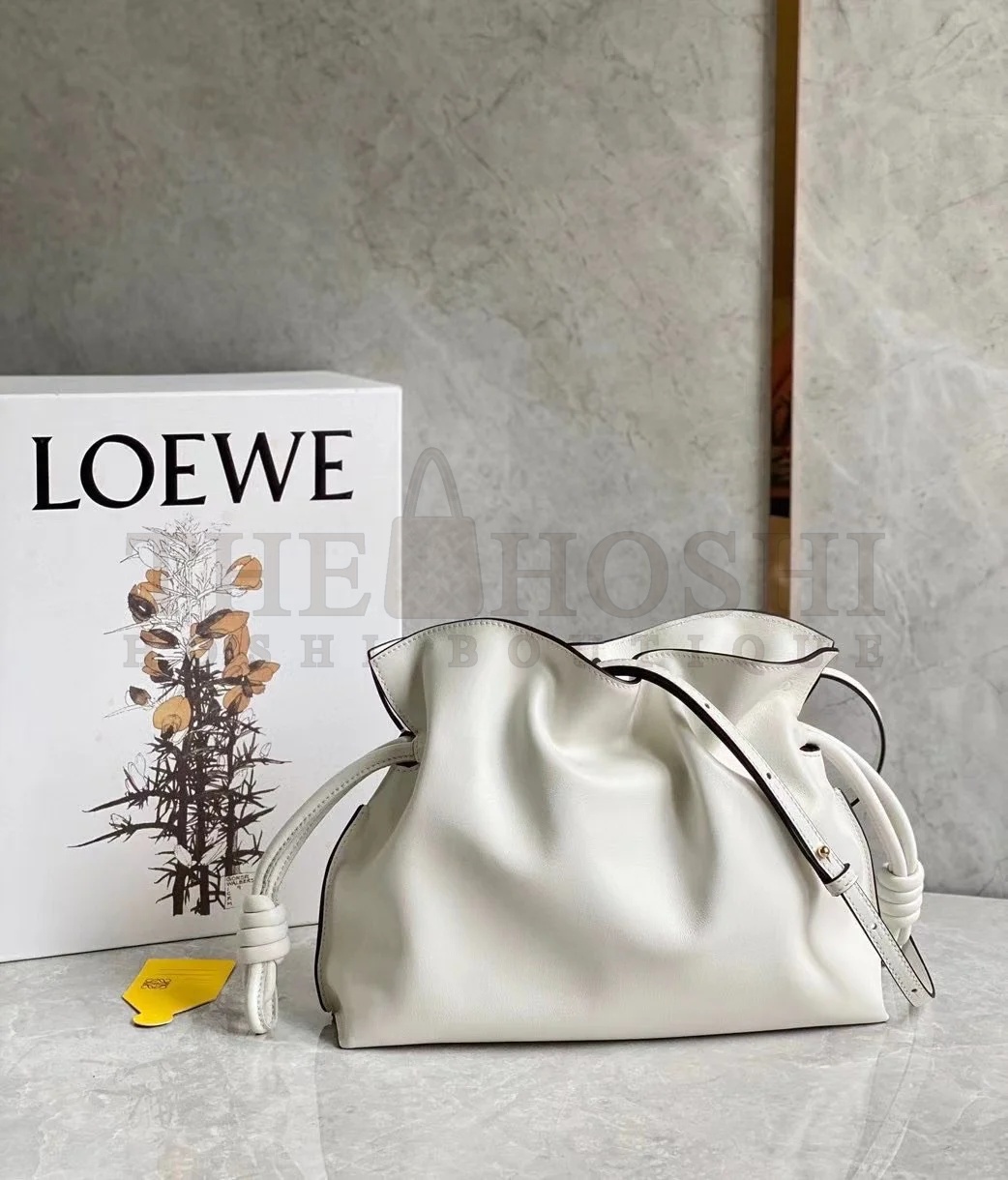 L0ew* Flamenco Clutch Bag In White Calfskin Master Quality