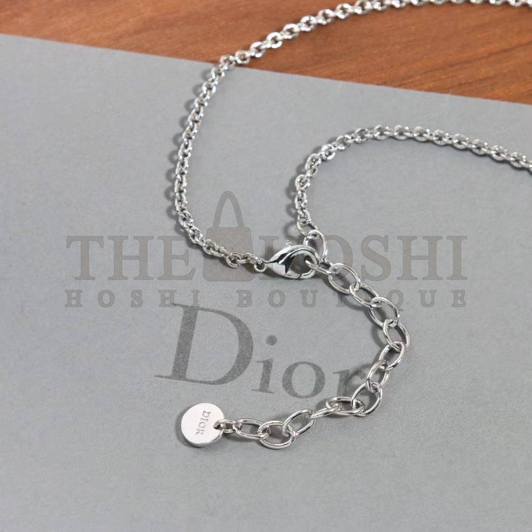 D10r Women CD Lock Necklace Silver-Finish Metal Silver-Tone Crystals Master Quality