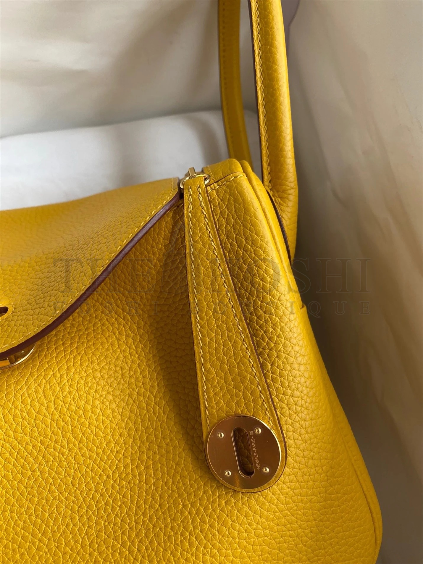 H**me5 Lindy 26 Handmade Bag In Jaune Ambre Clemence Leather Master Quality