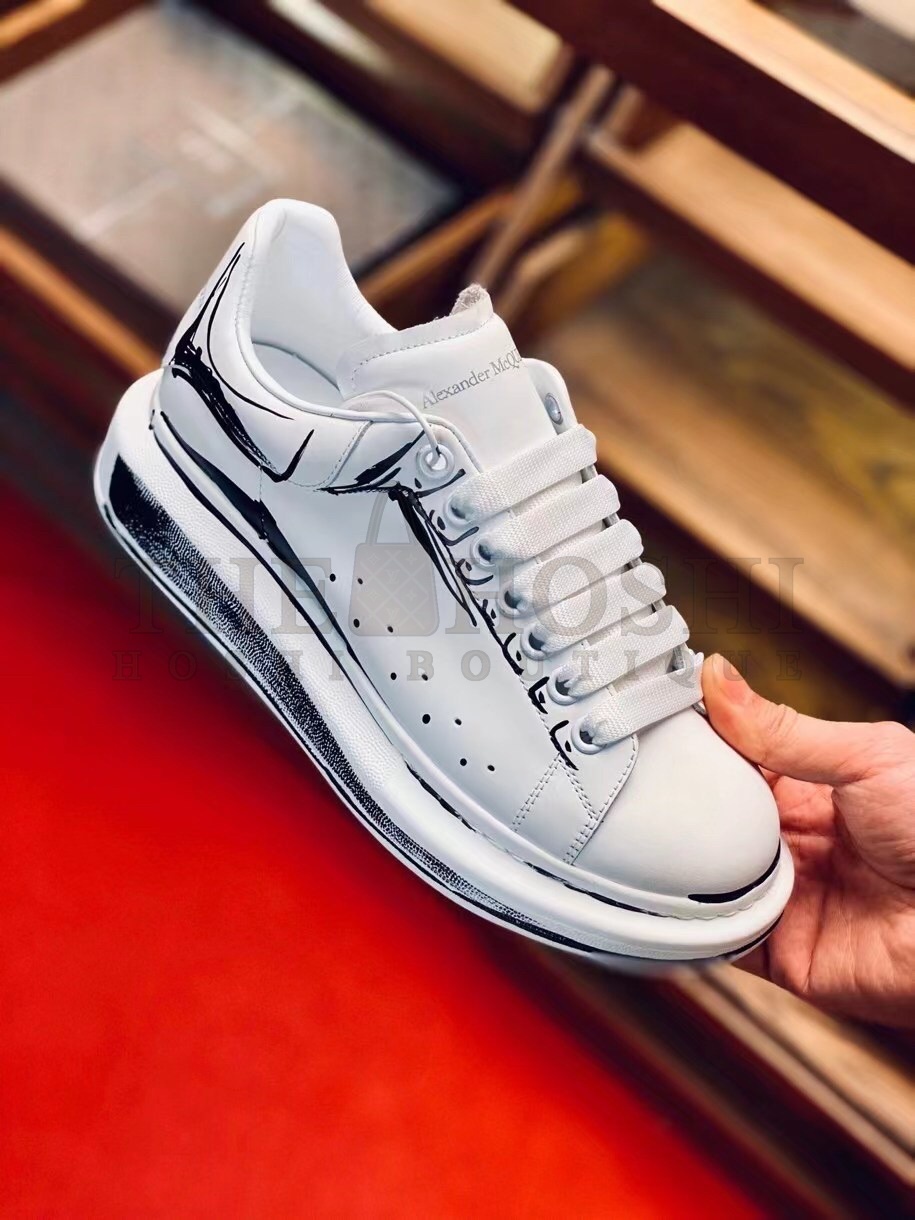 A1exa*der Mcqv*en Men