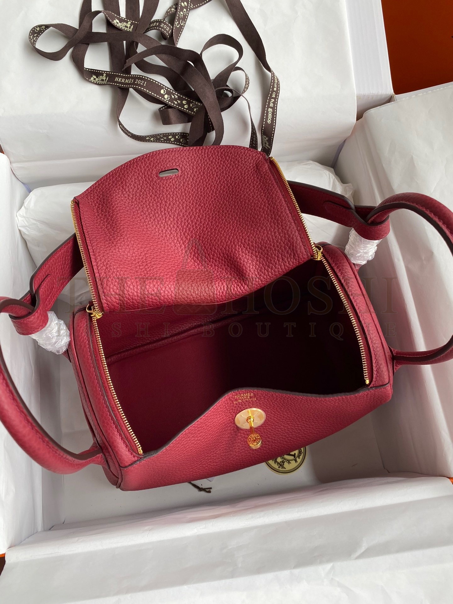 H**me5 Lindy 26 Handmade Bag In Ruby Clemence Leather Master Quality