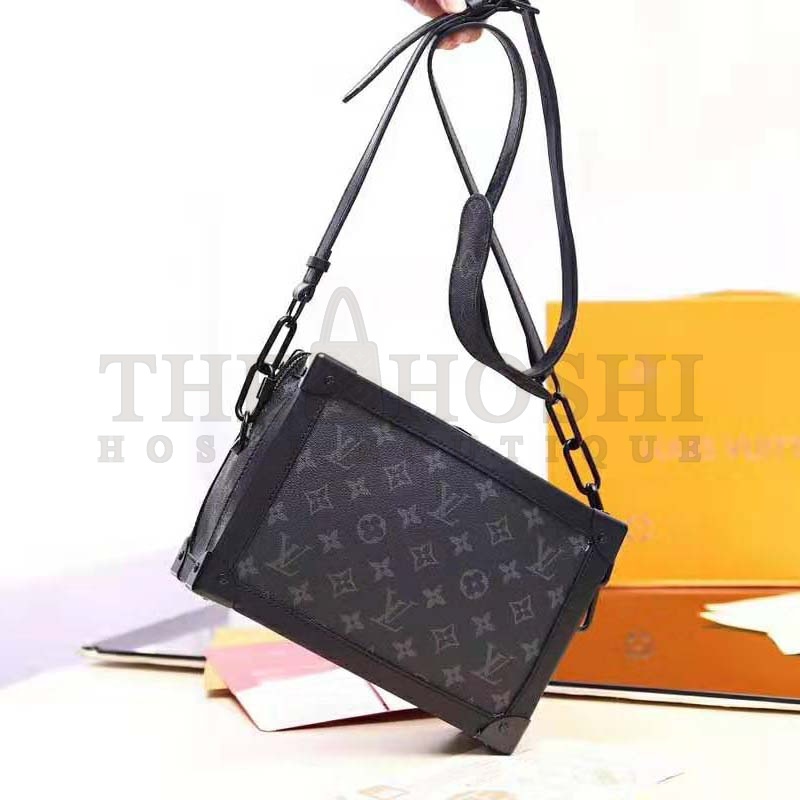 L0vis Vvtt0n LV Men Soft Trunk Soft-Sided Messenger Bag in Monogram Eclipse Canvas-Grey Master Quality