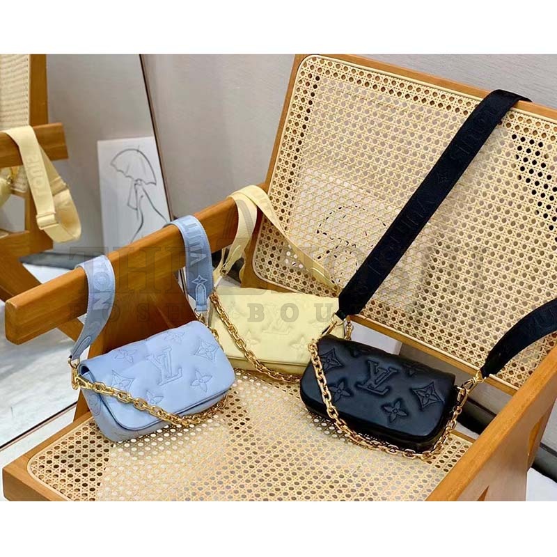 L0vis Vvtt0n LV Women Wallet On Strap Bubblegram Blue Monogram Embroidered Quilted Calf Master Quality