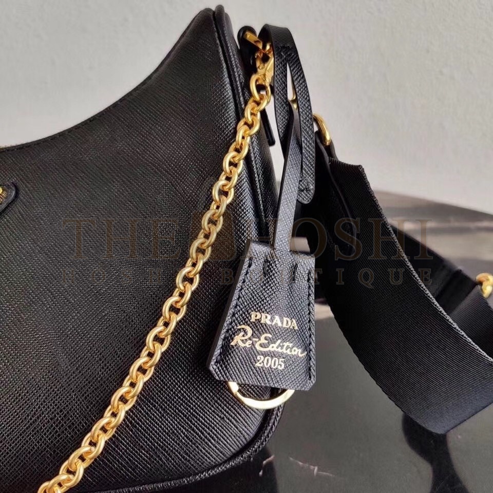 Pra*a Re-Edition 2005 Shoulder Bag In Black Saffiano Leather Master Quality