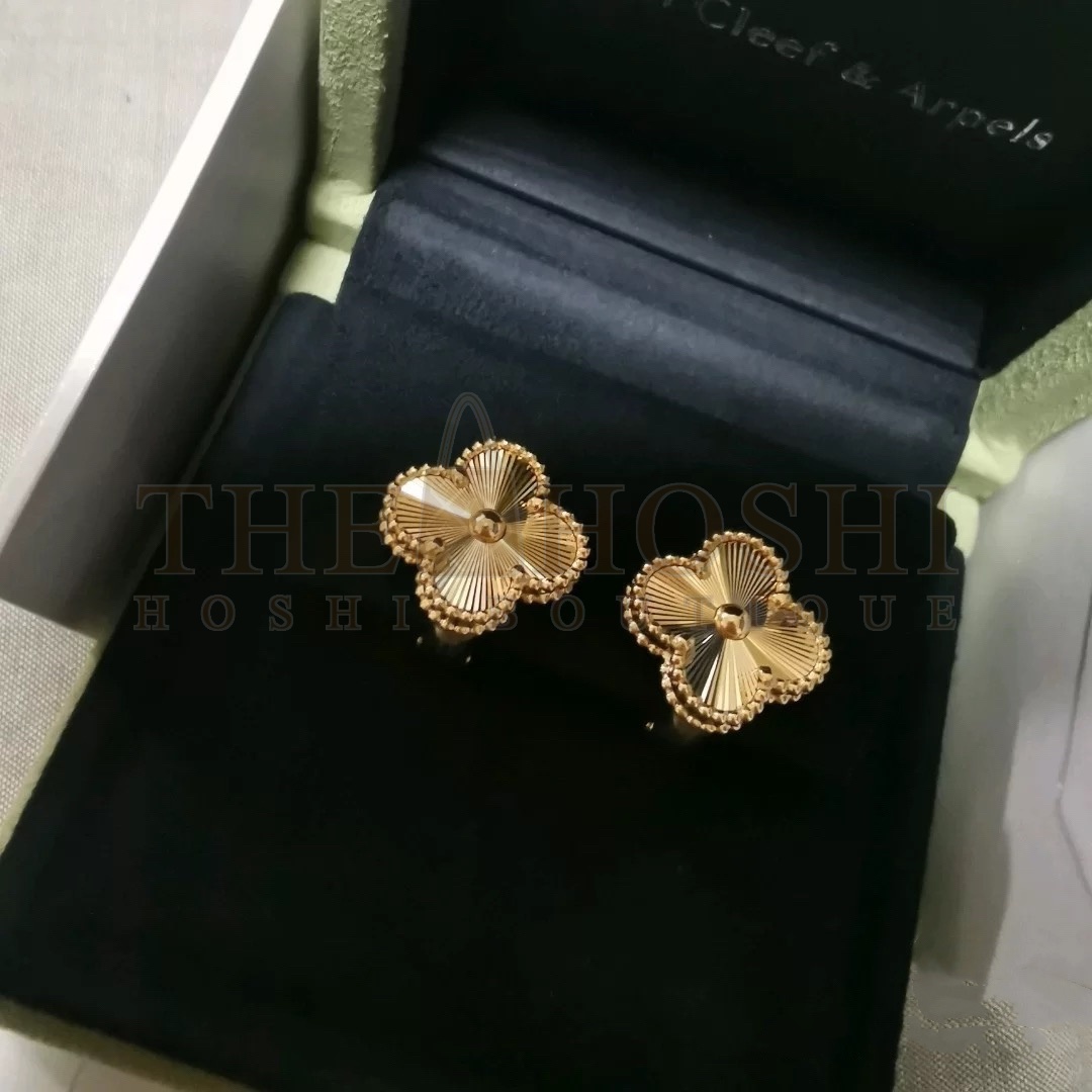 V*n Cl**f & Arpels Clover Stud Earrings, Vintage Alhambra earrings Master Quality