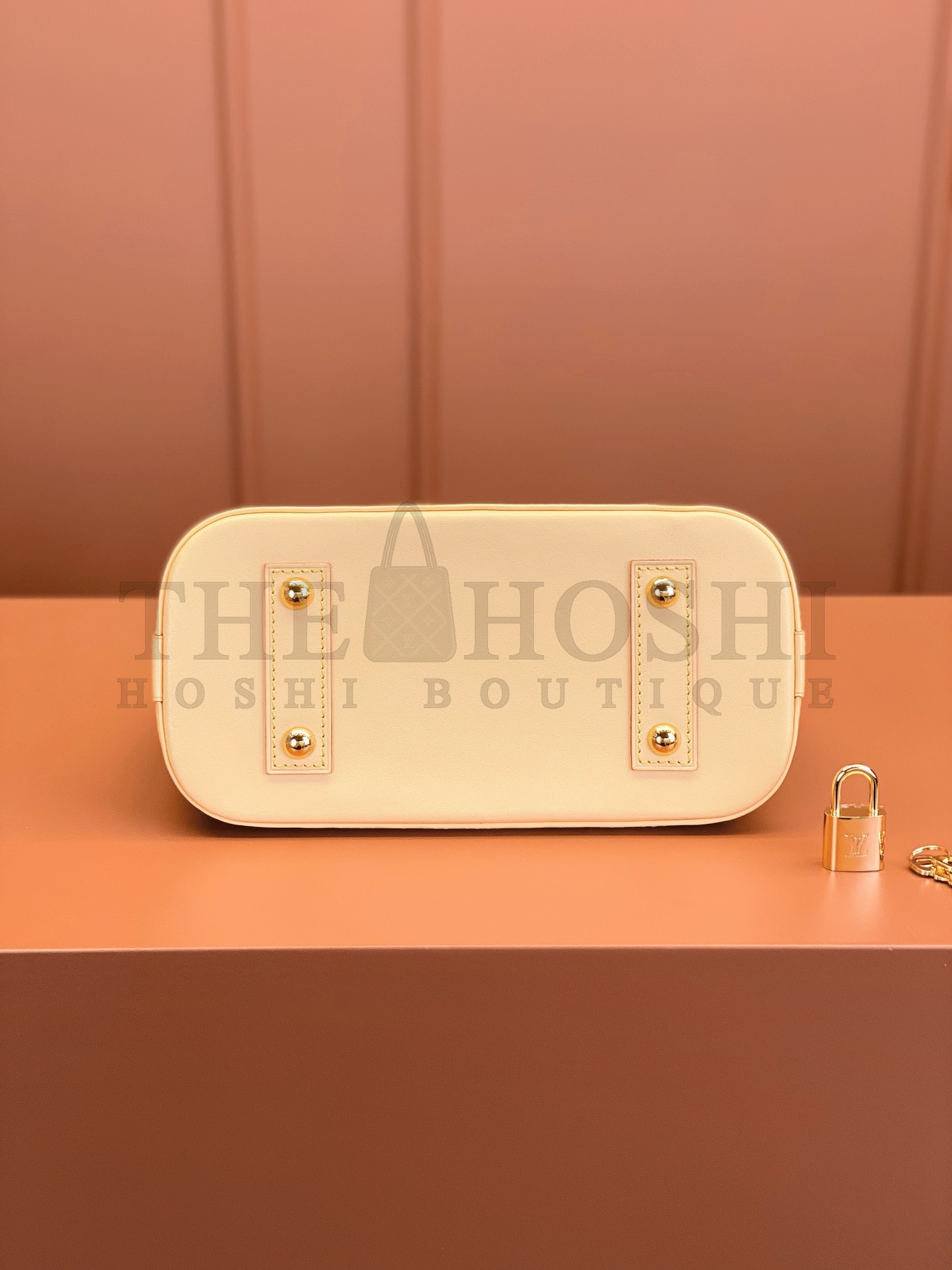 L0vis Vvtt0n LV Women Alma BB Handbag Monogram Coated Canvas Smooth Cowhide M53152 Master Quality