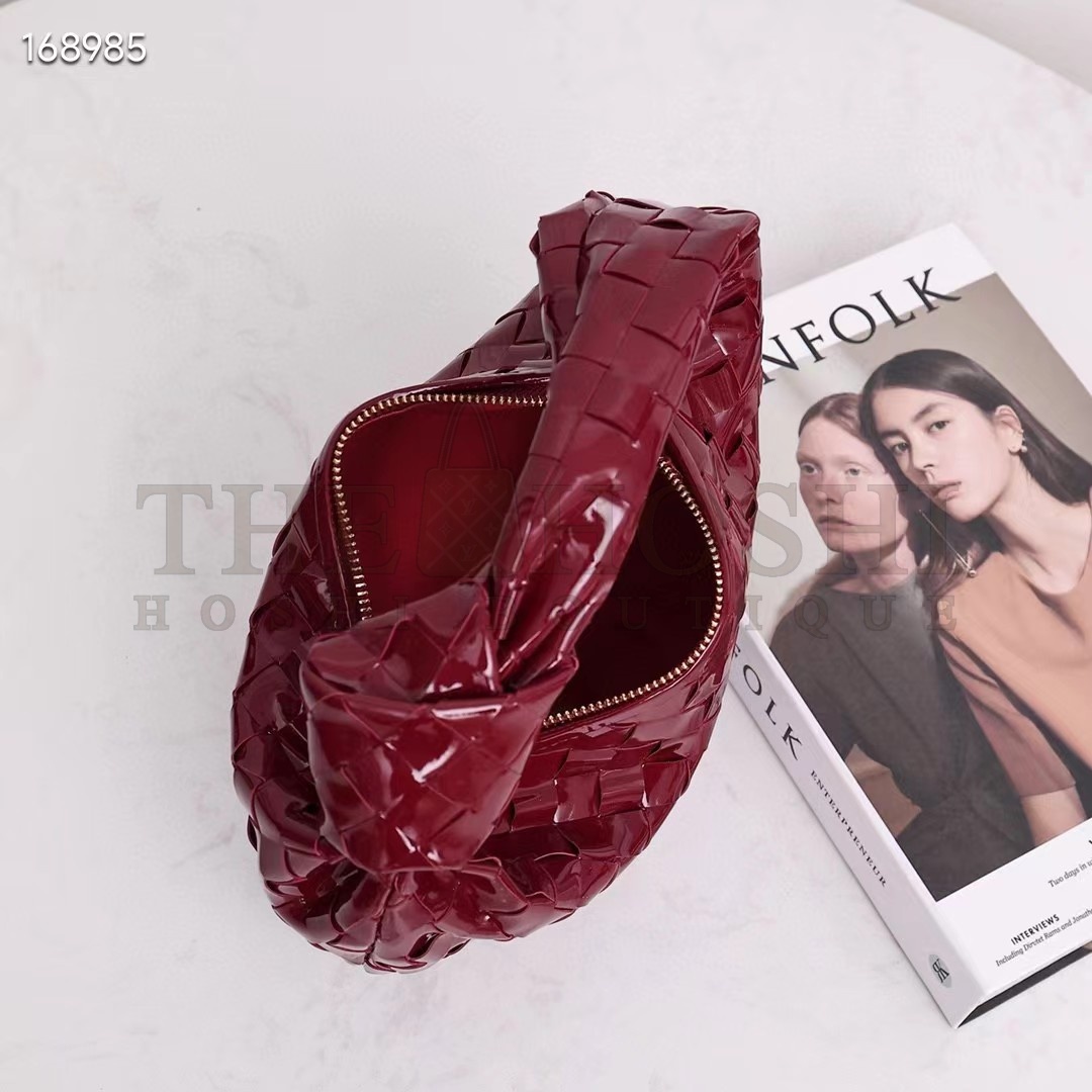 BV B0tt*ga Ven*ta The Pouch Intrecciato Mini Bag Master Quality