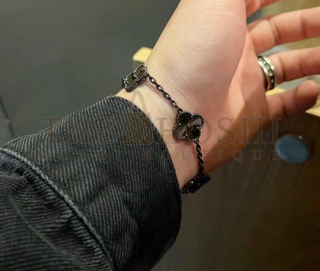 V*n Cl**f black stone bracelet jewelry Master Quality