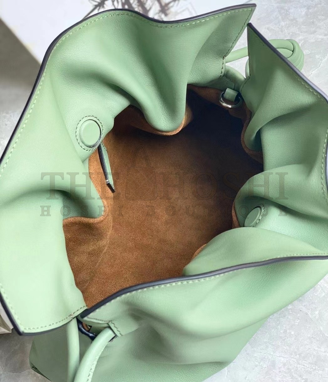 L0ew* Flamenco Clutch In Rosemary Nappa Leather Master Quality