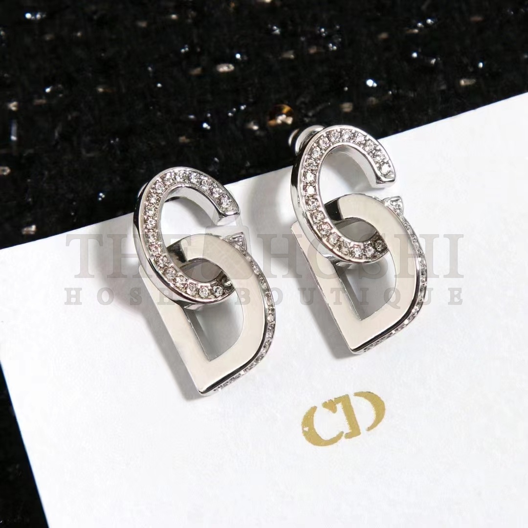 D10r Women CD Lock Earrings Silver-Finish Metal Silver-Tone Crystals Master Quality
