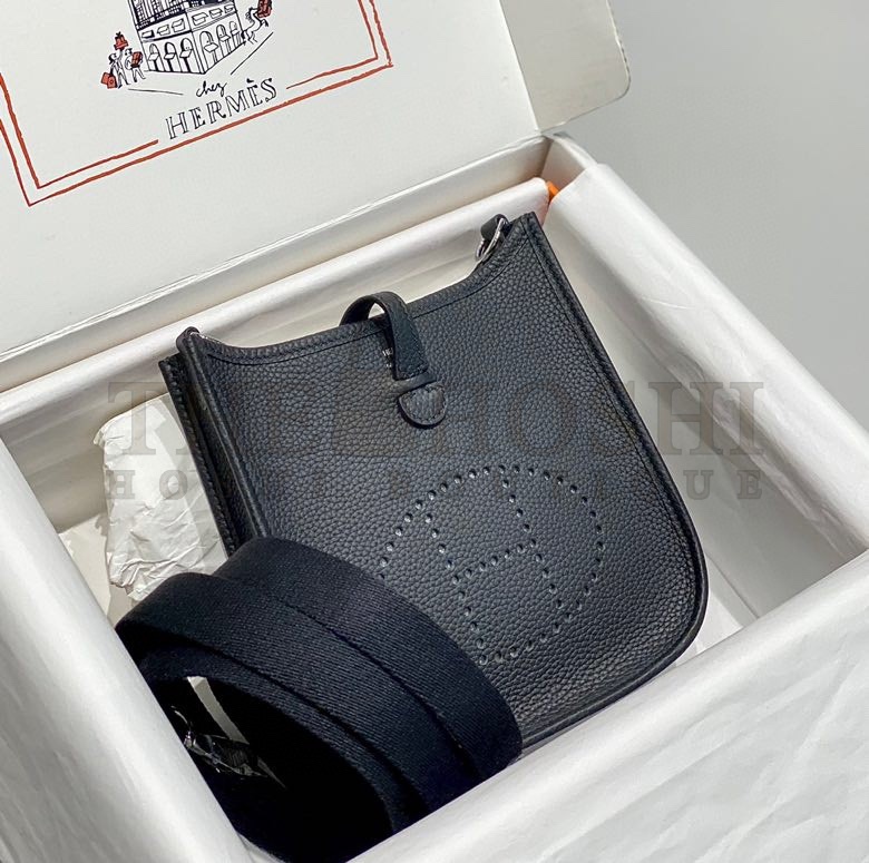 H**me5 Evelyne III Mini Bag In Clemence Leather Master Quality