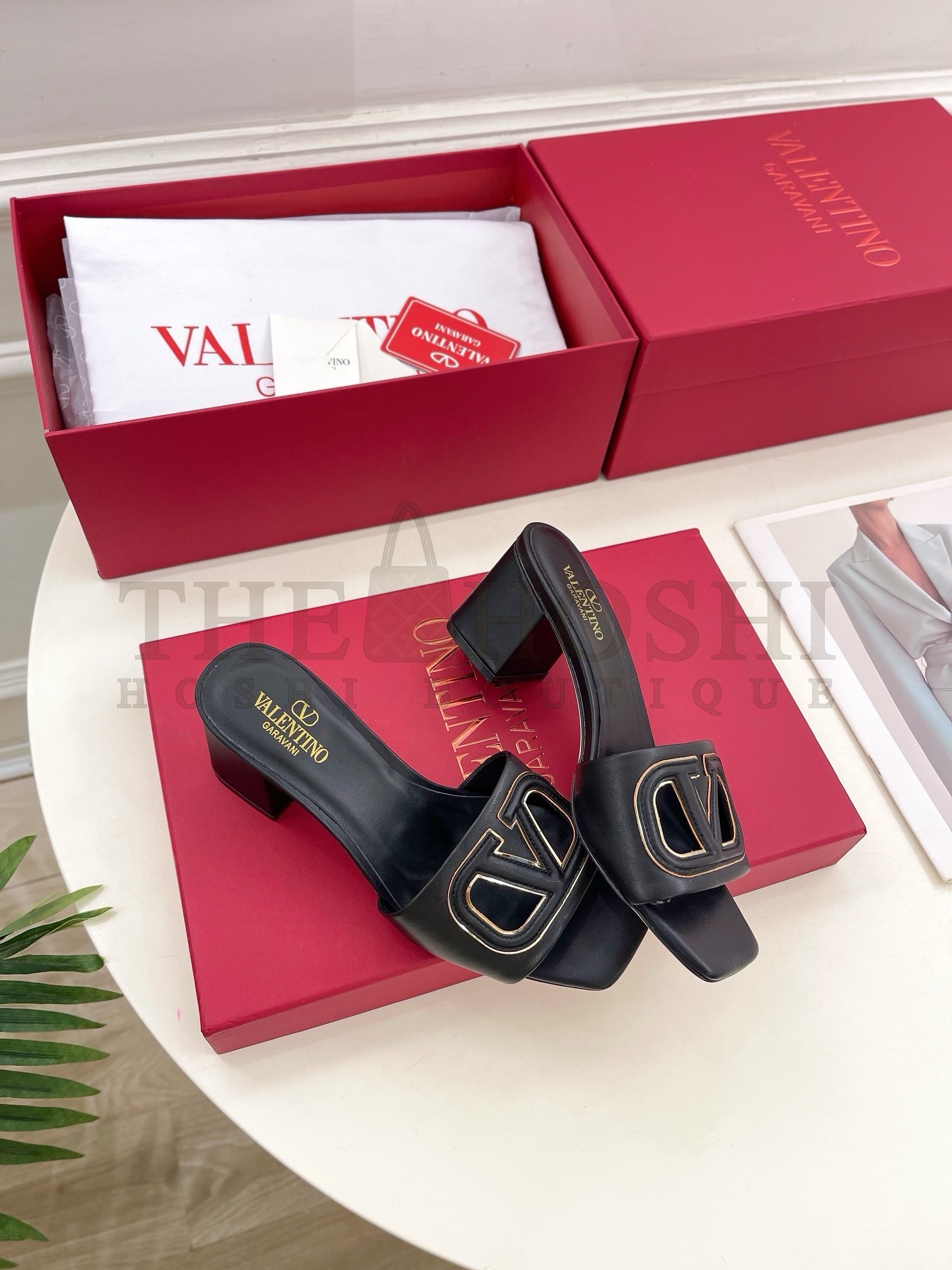Va1e*ntin0 VLogo Cut-out Slide Sandals 60mm in Black Leather Master Quality