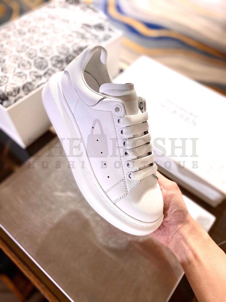 A1exa*der Mcqv*en Men