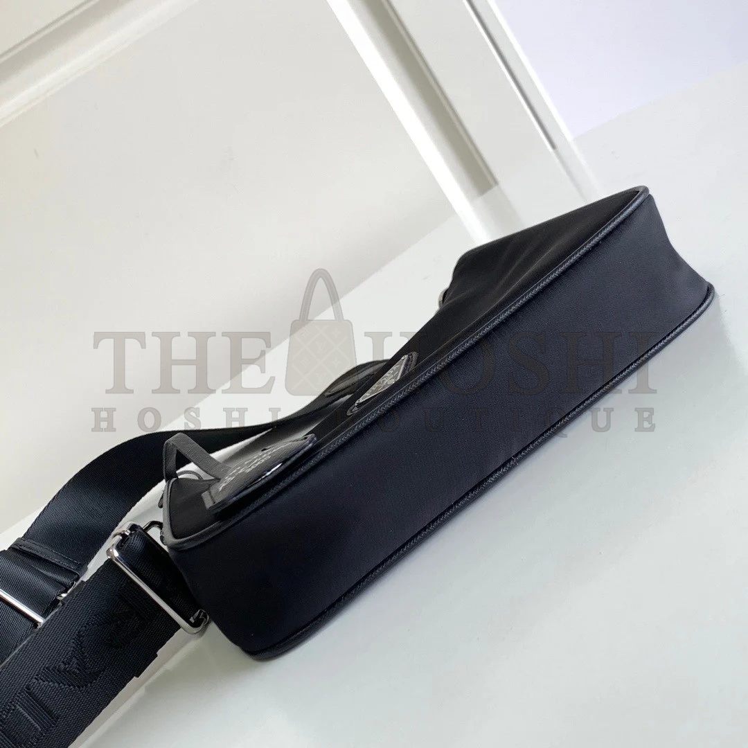 Pra*a Re-Edition 2005 Shoulder Bag In Black Re-Nylon Master Quality