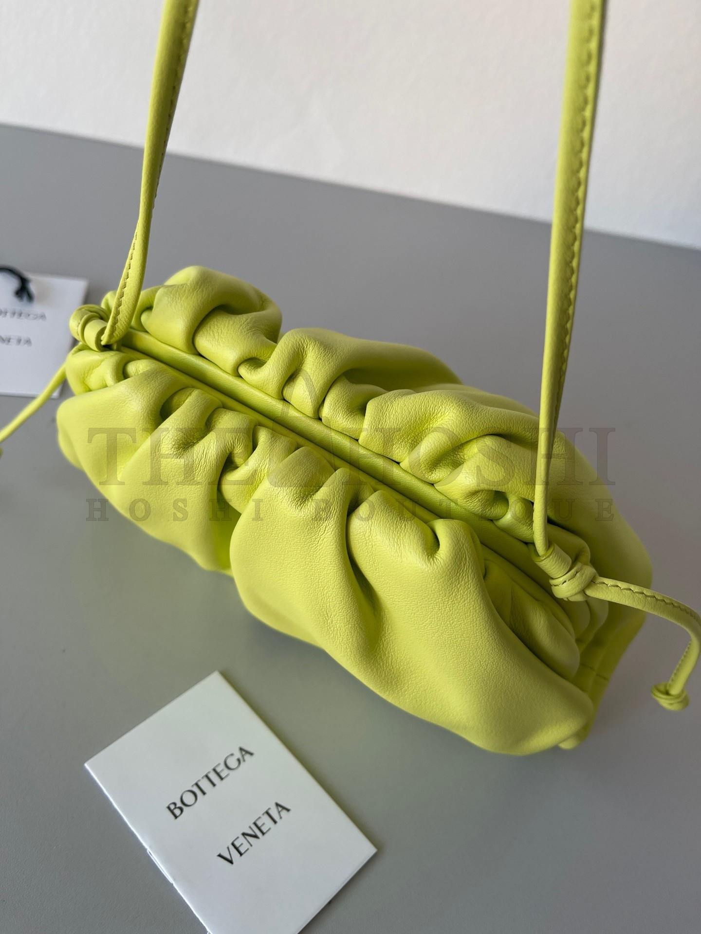 B0tt*ga Ven*ta Mini Pouch Bag In Kiwi Calfskin Master Quality