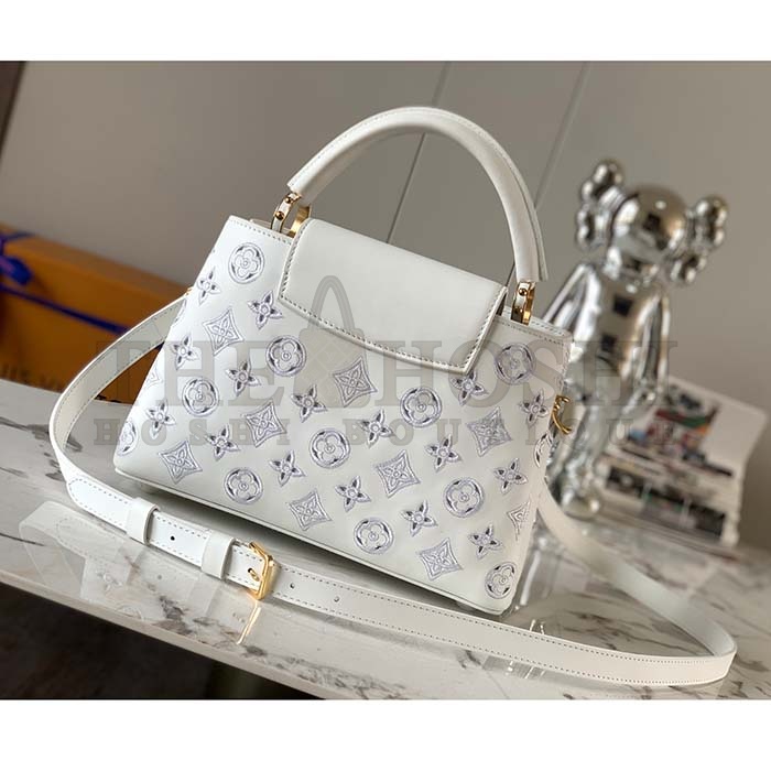 L0vis Vvtt0n LV Women Capucines BB Handbag White Calfskin Cowhide Leather Master Quality