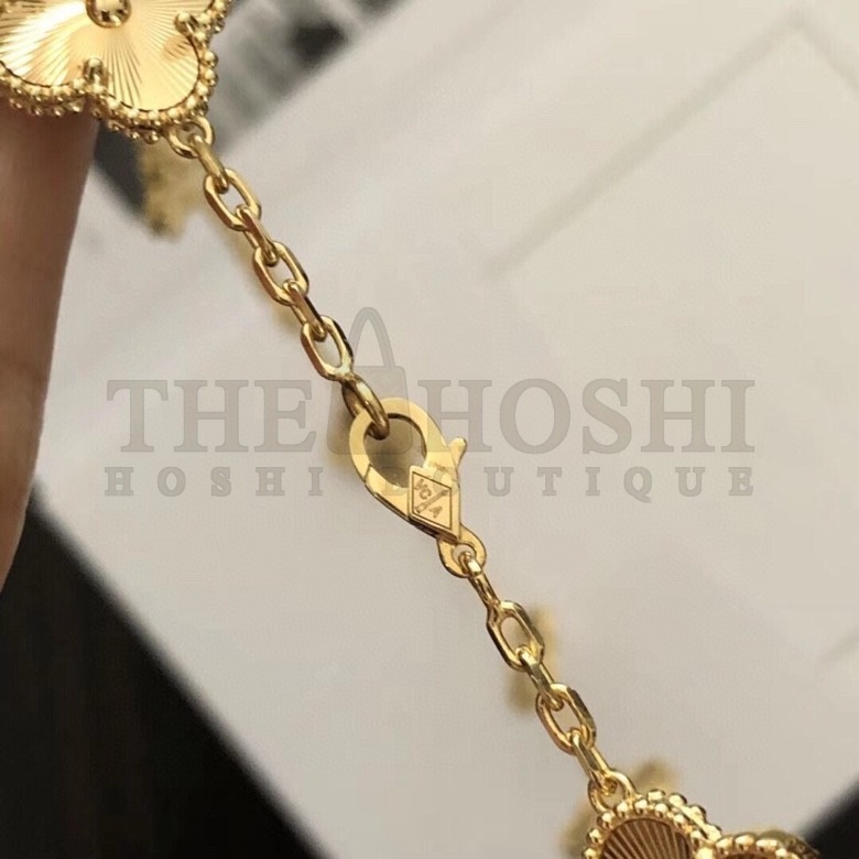 V*n Cl**f 10 motifs Necklace Master Quality
