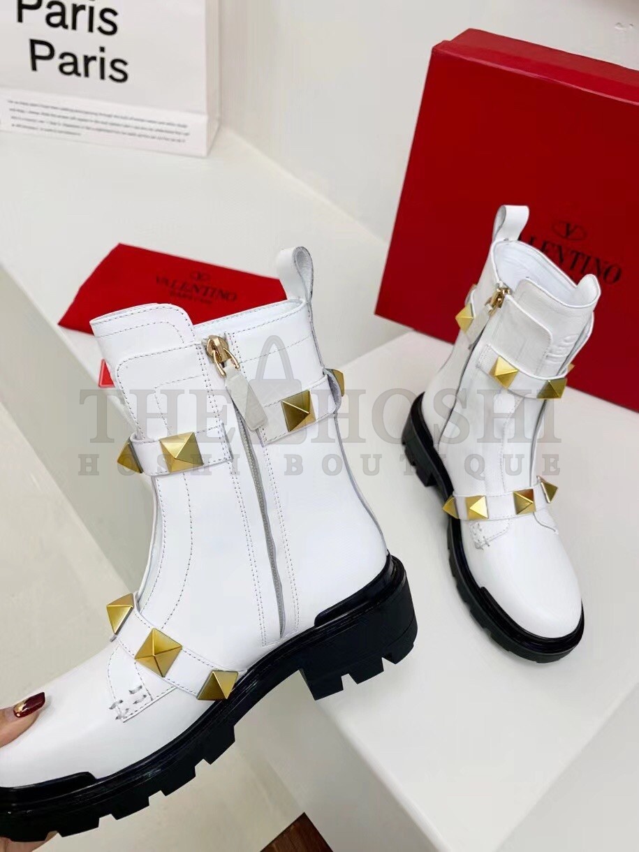 Va1e*ntin0 Roman Stud Combat Boots In White Calfskin Master Quality
