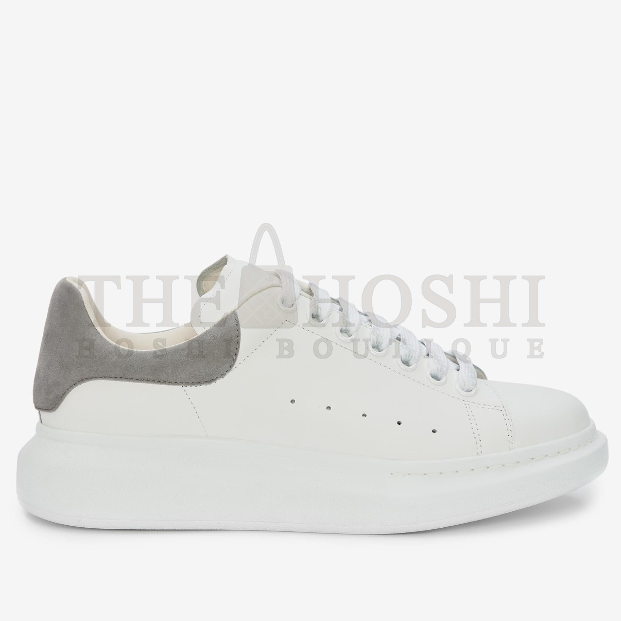 A1exa*der Mcqv*en Women's Oversized Sneakers With Grey Suede Heel Master Quality