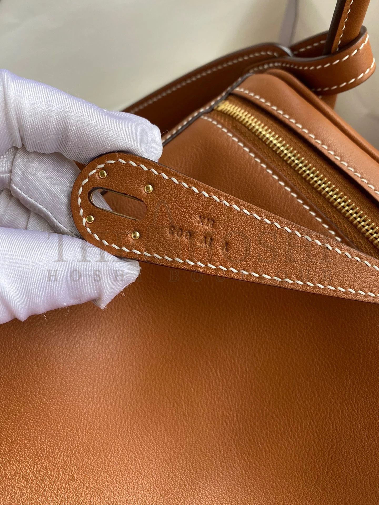 H**me5 Lindy 26 Handmade Bag In Gold Swift Calfskin Master Quality