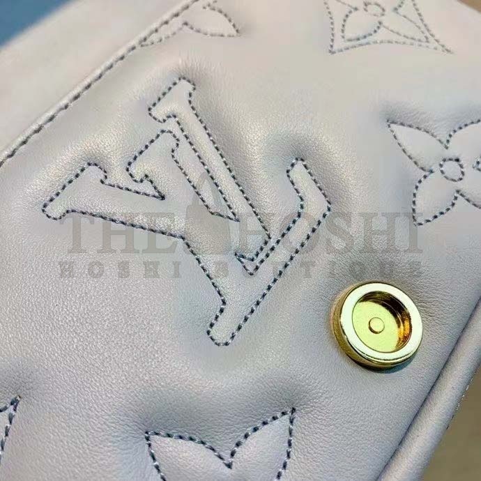 L0vis Vvtt0n LV Women Wallet On Strap Bubblegram Blue Monogram Embroidered Quilted Calf Master Quality