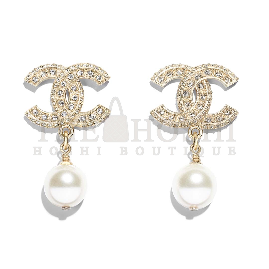 Ch**el Women Earrings in Metal Glass Pearls Resin & Diamantés-White Master Quality