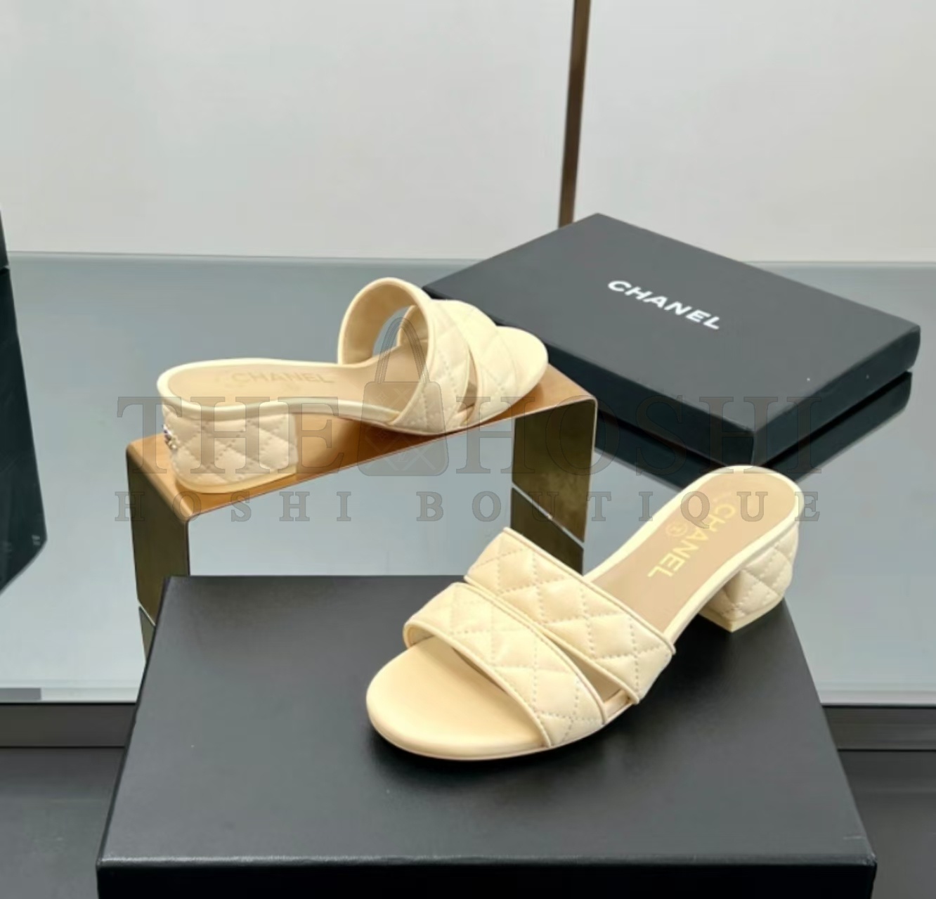 Ch**el 25S Lambskin Round - Toe Block - Heel Mule Sandals 5cm Heel Master Quality